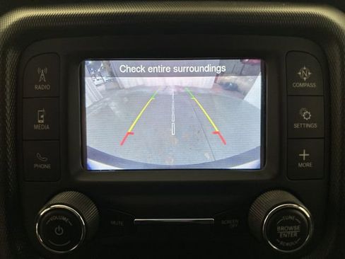 Used 2019 Jeep Wrangler Sport image 24