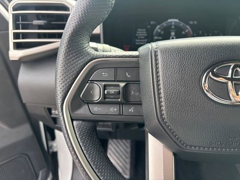 Used 2025 Toyota Sequoia SR5 image 15