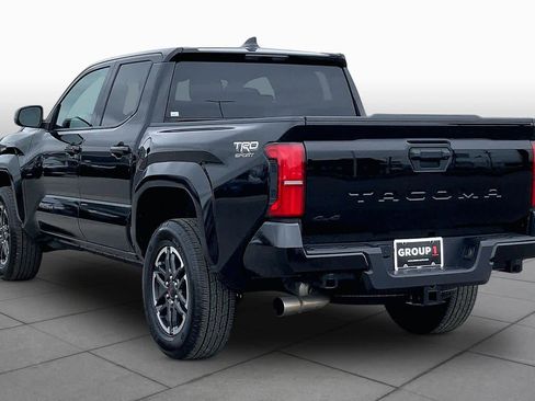 Used 2025 Toyota Tacoma TRD Sport AWD/4WD image 12