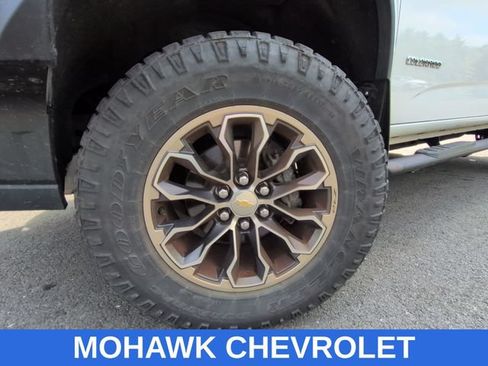 Certified 2018 Chevrolet Colorado ZR2 AWD/4WD image 32