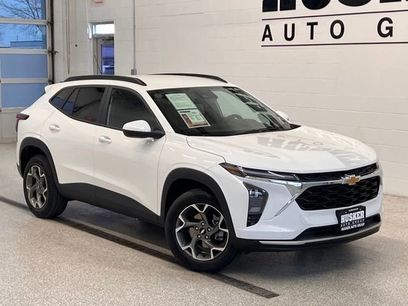 Used 2025 Chevrolet Trax LT w/ LT Convenience Package