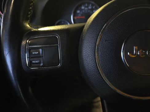Used 2013 Jeep Wrangler Unlimited Sport AWD/4WD image 19