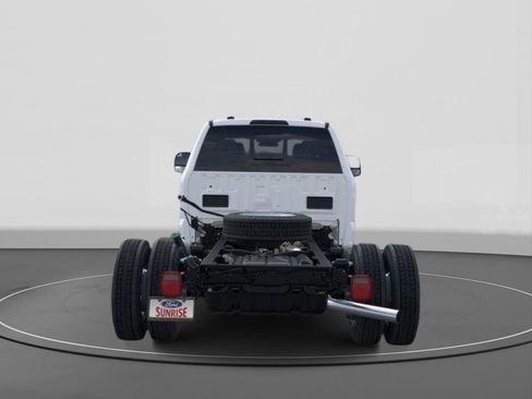 New 2025 Ford F550 4x4 Crew Cab Super Duty image 5