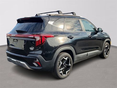 Certified 2024 Kia Seltos EX image 6