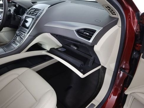 Used 2017 Lincoln MKZ Premiere FWD image 44