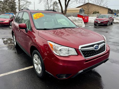 Used 2016 Subaru Forester 2.5i Premium w/ All-Weather Package image 3