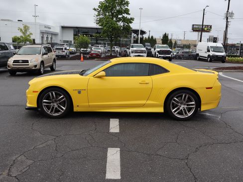 Used 2010 Chevrolet Camaro SS w/ LPO, Ground Effects Package RWD image 7