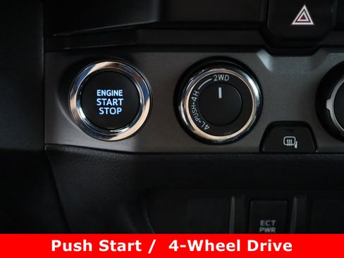 Used 2023 Toyota Tacoma TRD Sport image 19