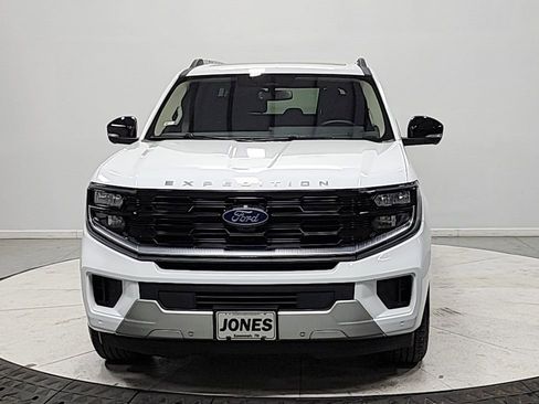 Used 2025 Ford Expedition Max Platinum image 2