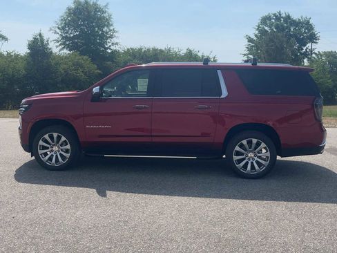New 2026 Chevrolet Suburban Premier AWD/4WD image 4