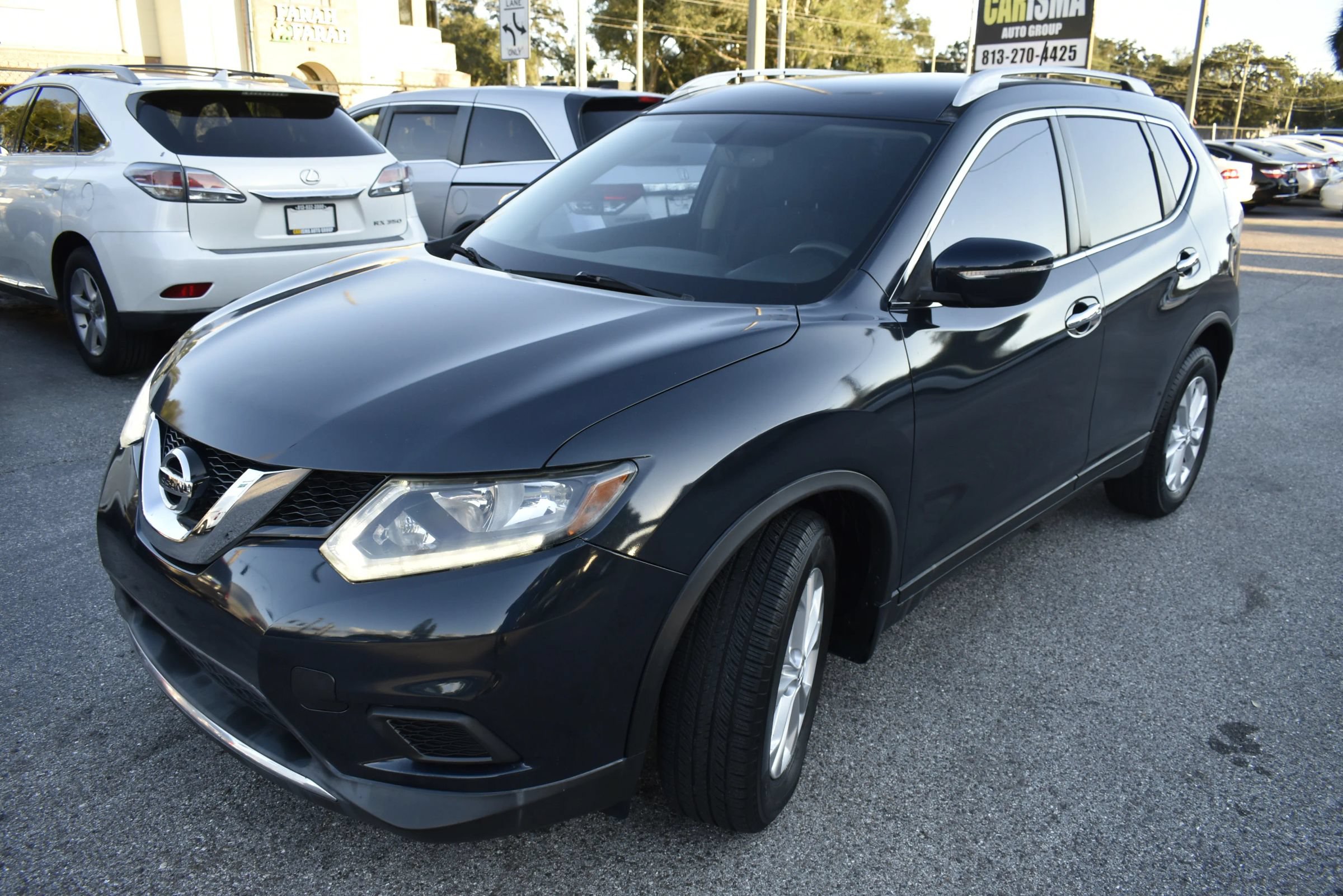 Used 2015 Nissan Rogue SV FWD image 3