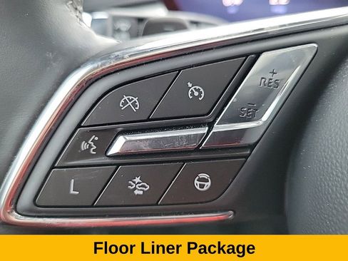 Used 2025 Buick Enclave Avenir w/ Super Cruise Package image 27