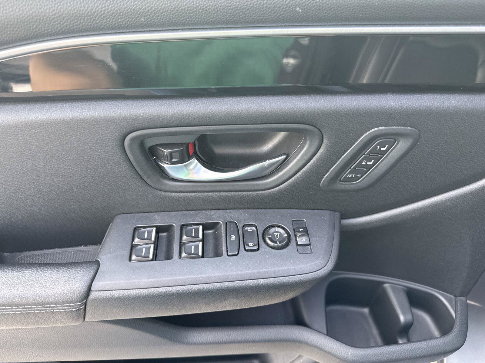 Used 2024 Honda Pilot Touring image 10