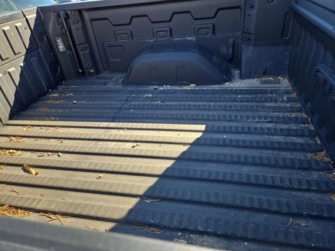 Used 2024 GMC Sierra 1500 AT4X image 8