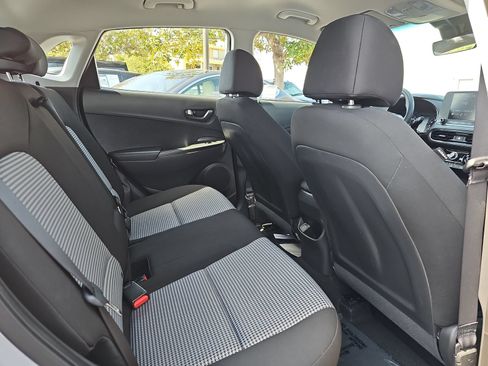 Certified 2023 Hyundai Kona SE AWD/4WD image 11