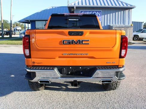 Used 2021 GMC Sierra 1500 SLE w/ X31 Off-Road Package image 9