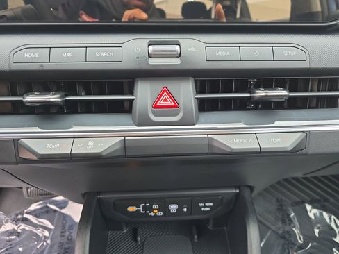 New 2025 Kia K4 EX image 23