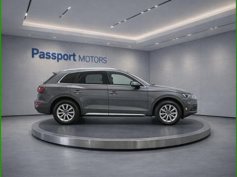 Used 2023 Audi Q5 2.0T Premium w/ Convenience Package AWD/4WD image 11
