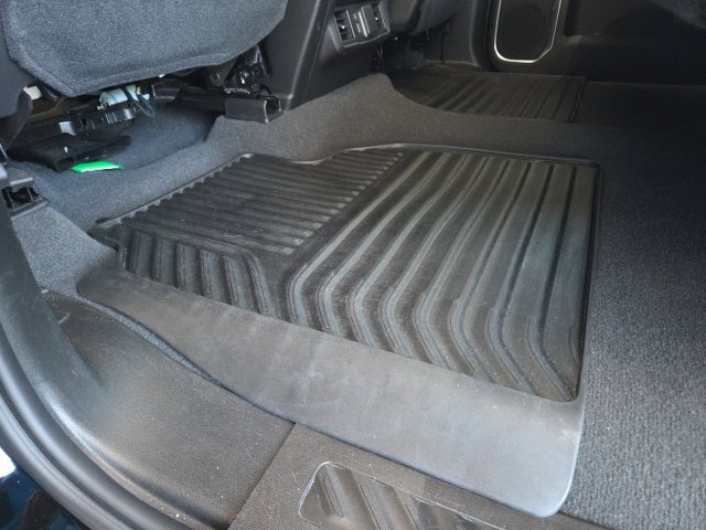 Used 2024 Chevrolet Silverado 1500 LT AWD/4WD image 20