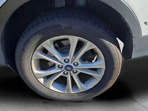 Used 2018 Ford Escape SE AWD/4WD image 21