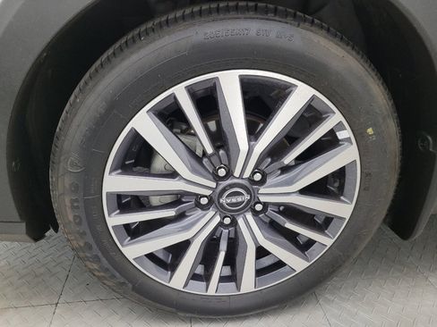 Used 2024 Nissan Kicks SV FWD image 31