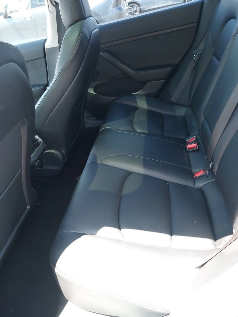 Used 2022 Tesla Model 3 Long Range AWD/4WD image 12