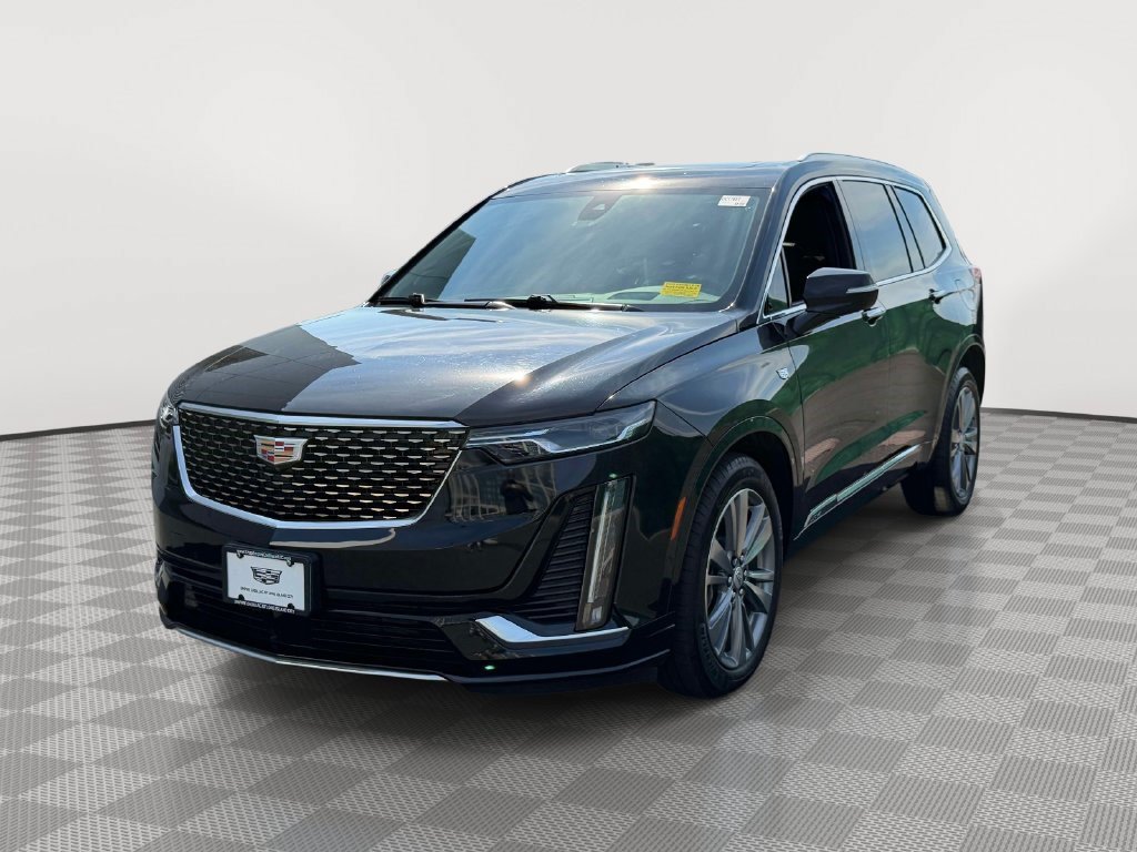 Certified 2025 Cadillac XT6 Premium Luxury w/ Technology Package AWD/4WD image 3