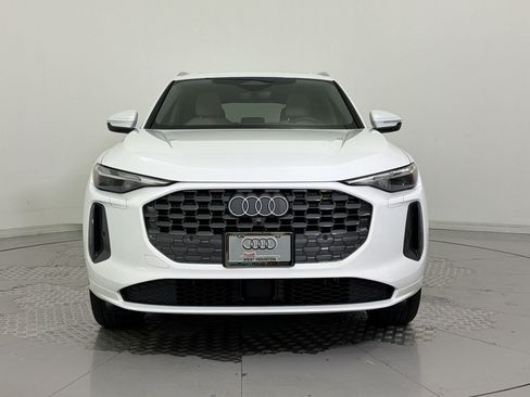 Certified 2025 Audi Q5 Premium w/ Convenience Package AWD/4WD image 5