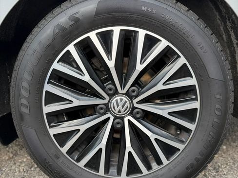 Used 2021 Volkswagen Jetta SE w/ SE Cold Weather Package FWD image 11