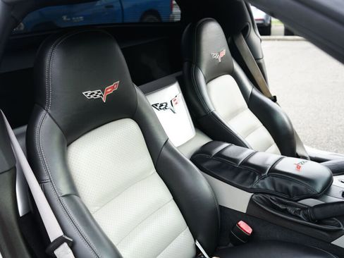 Used 2007 Chevrolet Corvette 3LT w/ Preferred Equipment Group image 16