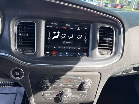 Used 2018 Dodge Charger R/T Scat Pack RWD image 21
