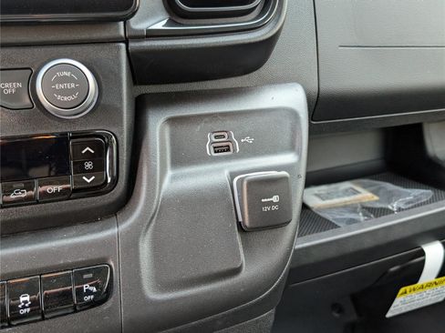 New 2026 RAM ProMaster 2500 w/ Premium Convenience Group FWD image 20