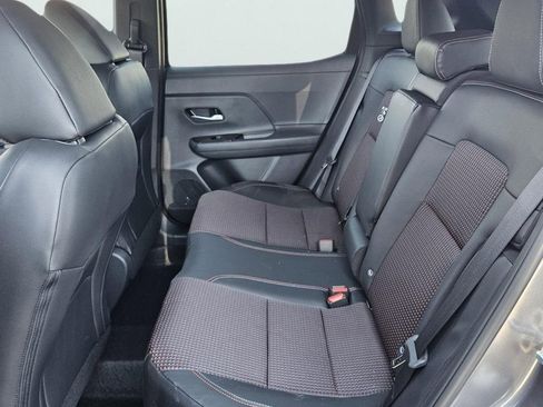 New 2026 Nissan Kicks SR image 16