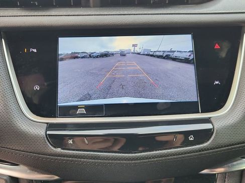 Used 2023 Cadillac XT6 Luxury image 17