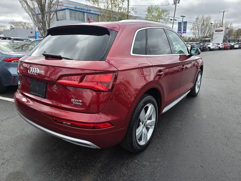 Used 2018 Audi Q5 2.0T Premium Plus w/ Premium Plus Package AWD/4WD image 7