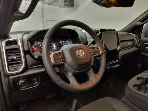 Used 2025 RAM 3500 Big Horn AWD/4WD image 4