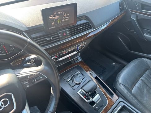 Used 2018 Audi Q5 2.0T Premium Plus w/ Premium Plus Package image 23