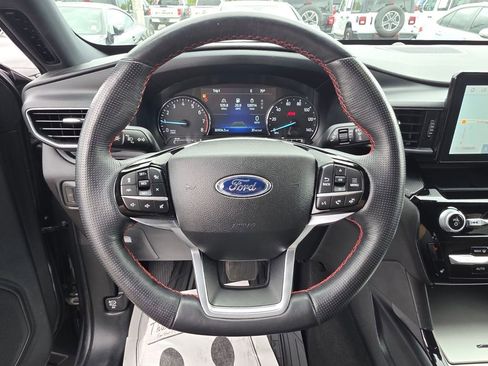 Used 2022 Ford Explorer ST-Line w/ Class IV Trailer Tow Package image 28