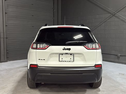Certified 2023 Jeep Cherokee Altitude Lux w/ Mopar Interior Package AWD/4WD image 6