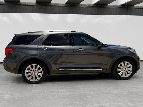 Used 2020 Ford Explorer Limited RWD image 6