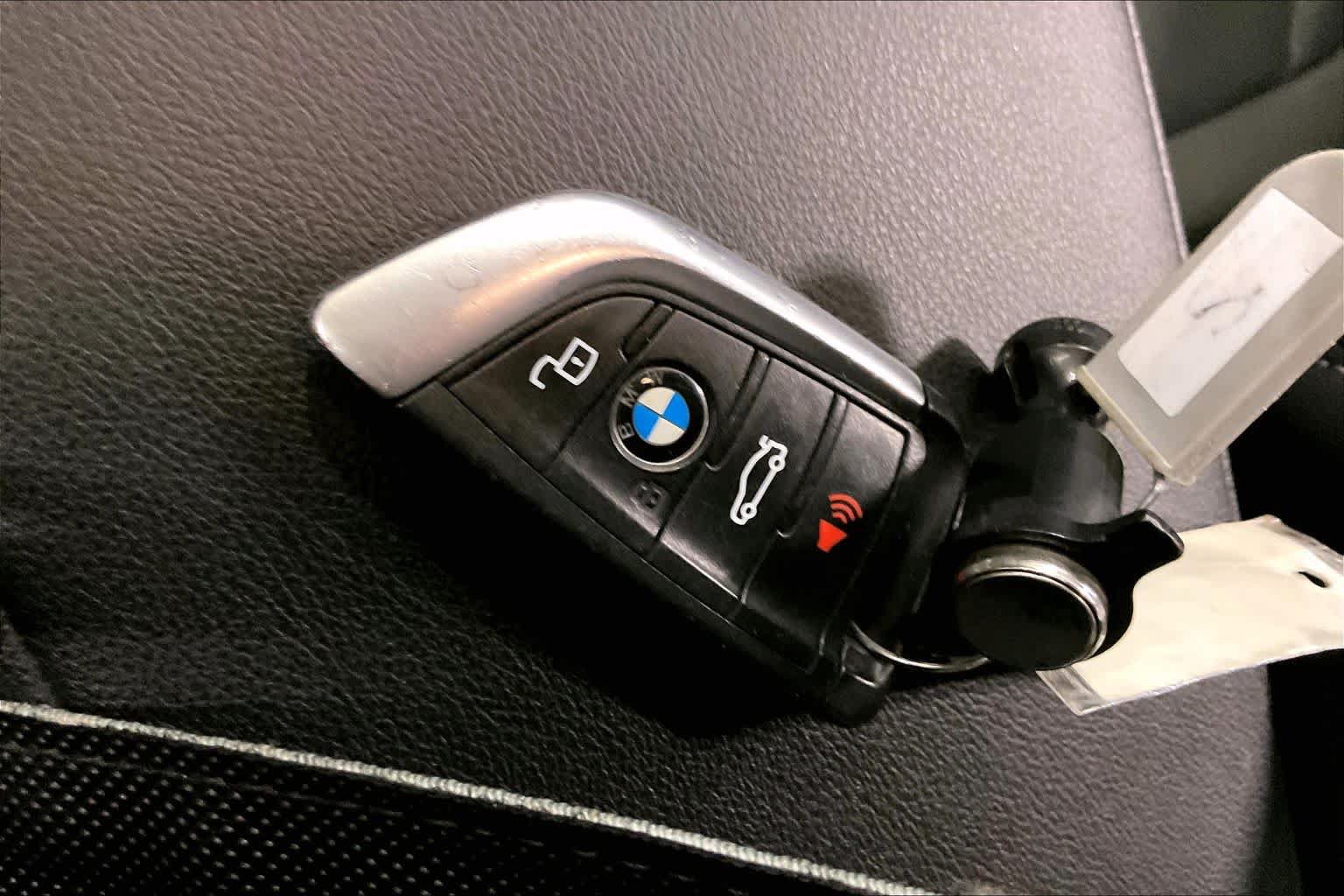 Used 2022 BMW 330i xDrive Sedan w/ Driving Assistance Package AWD/4WD image 14