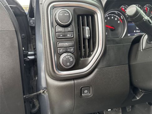 Used 2022 Chevrolet Silverado 1500 LT AWD/4WD image 19