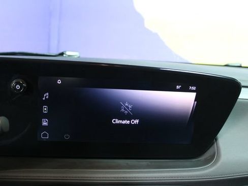 Used 2025 Buick Encore GX Avenir w/ Avenir Technology Package AWD/4WD image 19