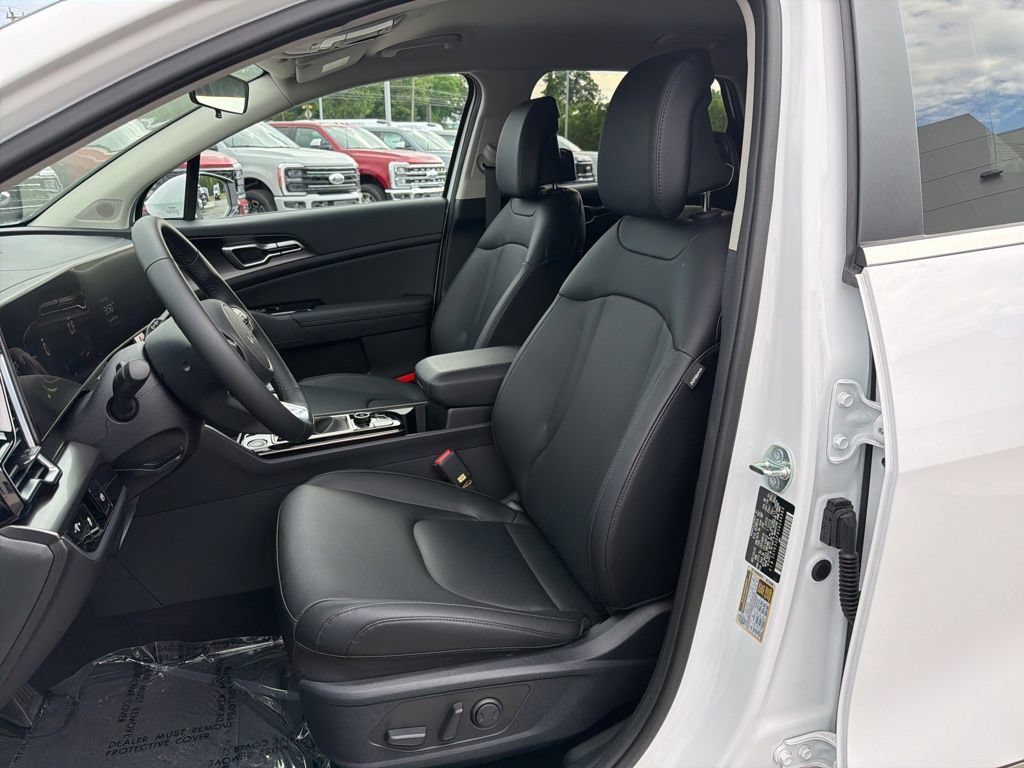 Used 2025 Kia Sportage EX FWD image 10