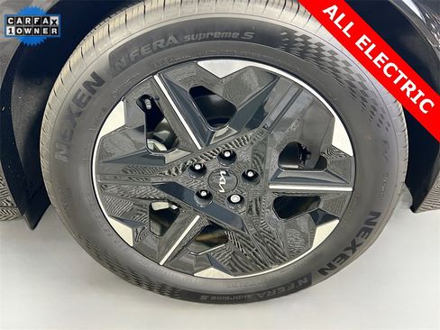 Certified 2025 Kia EV6 Wind image 32