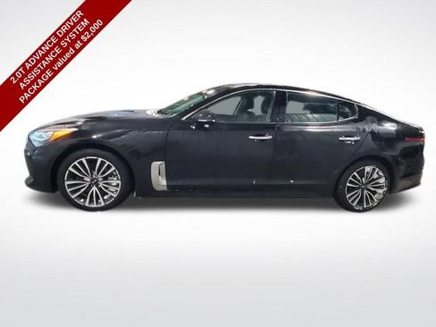 Used 2018 Kia Stinger Premium image 2