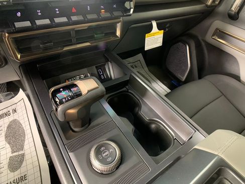 New 2025 GMC Hummer EV 3X w/ Extreme Off-Road Package image 25