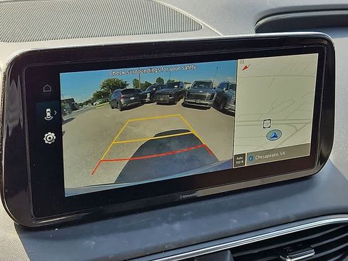 Used 2023 Hyundai Santa Fe SEL FWD image 17