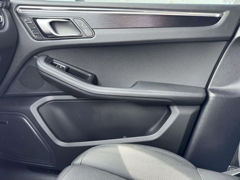 Used 2023 Porsche Macan GTS image 23