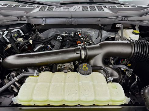 Used 2025 Ford F150 XLT w/ Equipment Group 302A MID image 29